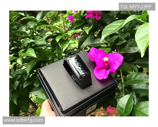 足球明星手环的魅力与价值探讨以及对球迷文化的影响分析