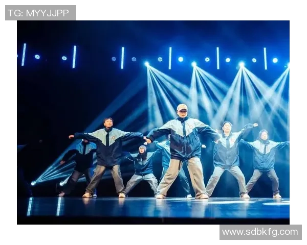 街舞巨献：探秘深圳街舞队的团队协作