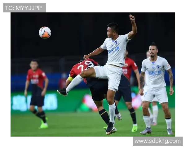 足球热点:解读深圳足球队的整体压制 足球热点:解读深圳足球队的整体压制